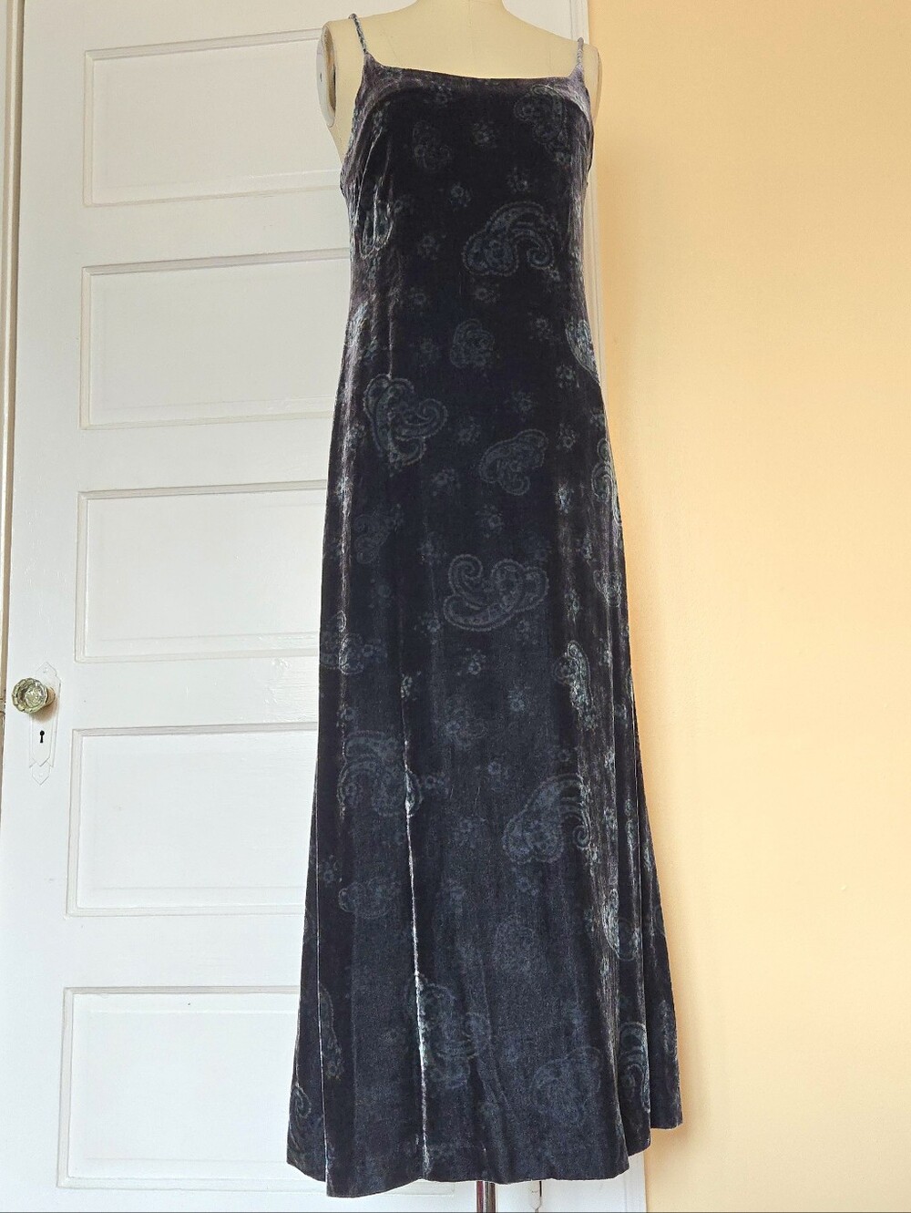 Ralph by Ralph Lauren velvet paisley maxi slip dress with size zipper